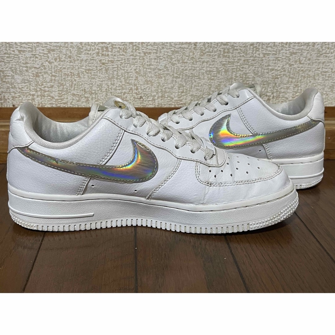 NIKE(ナイキ)のNIKE WMNS AIR FORCE 1 ESS 23.5cm レディースの靴/シューズ(スニーカー)の商品写真