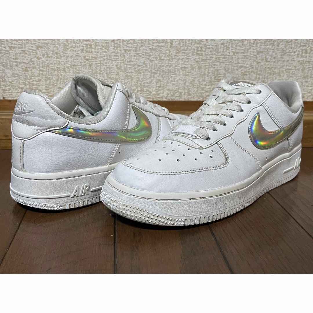 NIKE(ナイキ)のNIKE WMNS AIR FORCE 1 ESS 23.5cm レディースの靴/シューズ(スニーカー)の商品写真