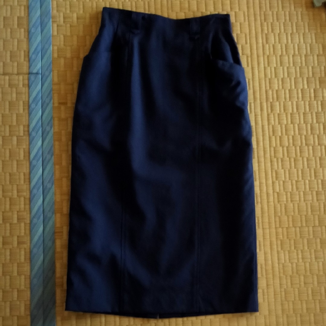 cecile(セシール)の紺色ロングタイトスカート レディースのスカート(ロングスカート)の商品写真
