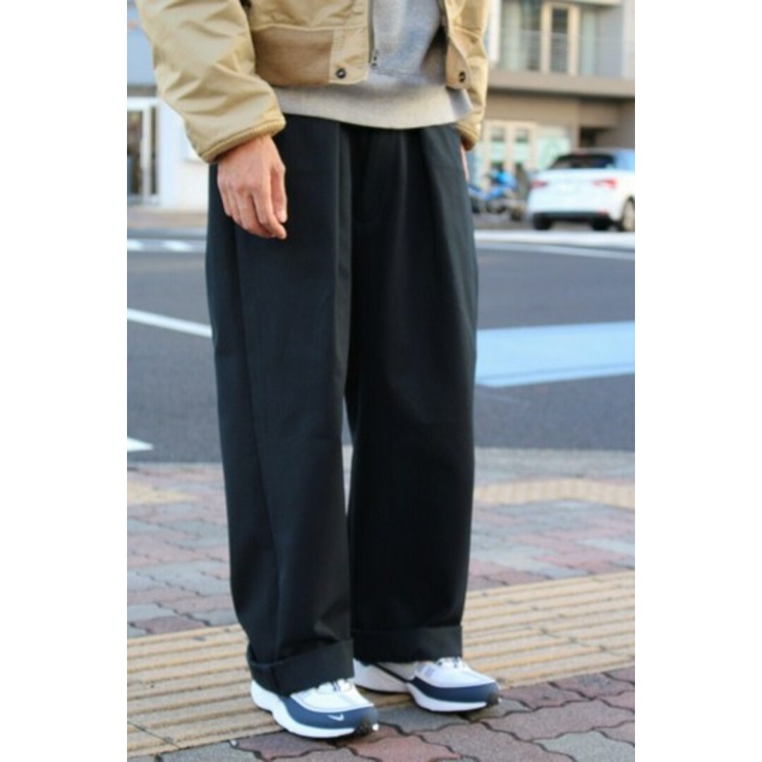 UNUSED(アンユーズド)のUNUSED アンユーズド 日本製 Duck Wide Pants ダックワイドパンツ UW0611 3 Dk.Navy 1タック カットオフ ボトムス【新古品】【中古】【UNUSED】 メンズのパンツ(その他)の商品写真