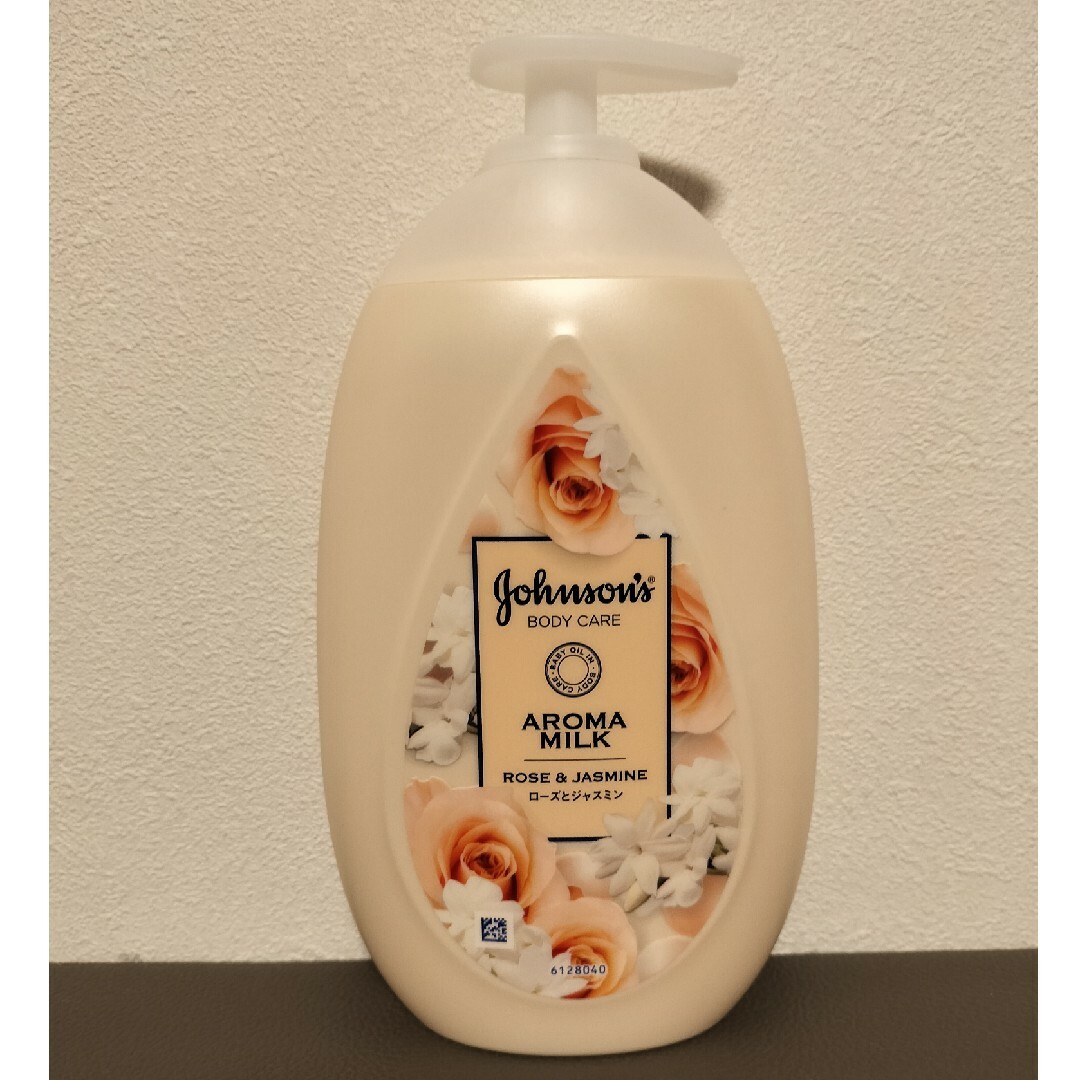 Johnson's BODY CARE(ジョンソンボディケア)のジョンソン®ボディケア エクストラケア アロマミルク コスメ/美容のボディケア(ボディローション/ミルク)の商品写真