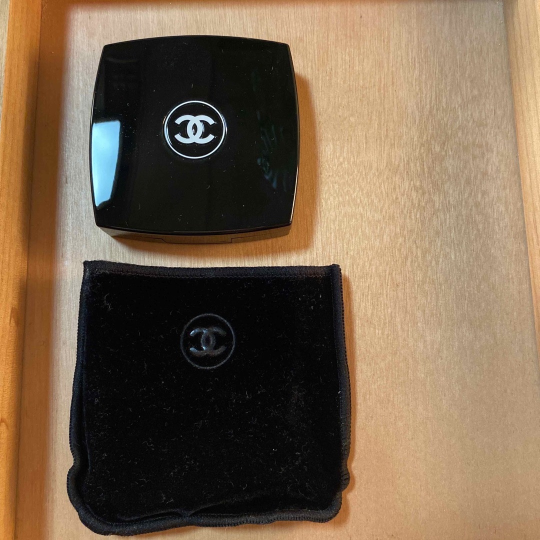 CHANEL ジュコントゥラスト　チークカラー