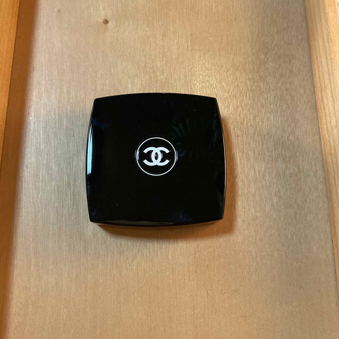 CHANEL ジュコントゥラスト　チークカラー