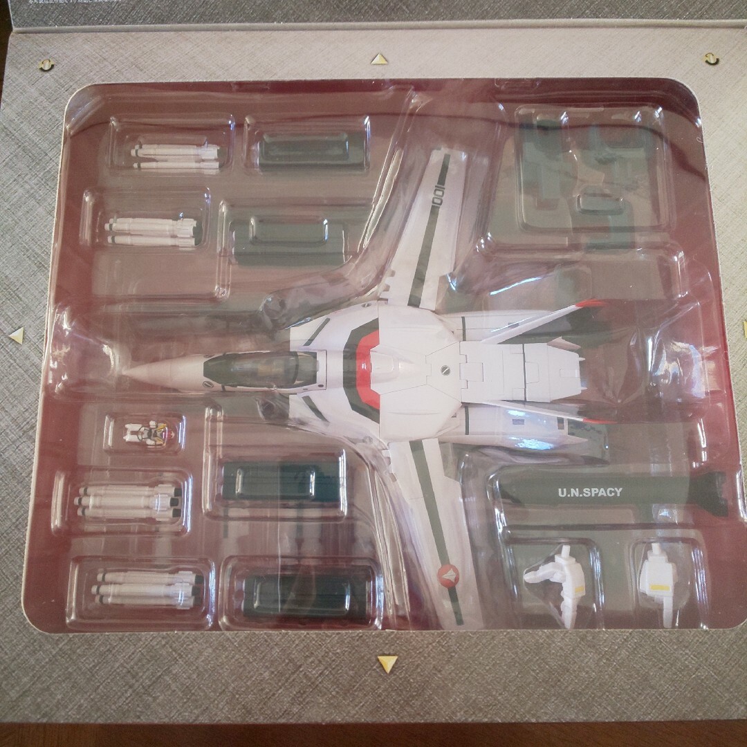 超時空要塞マクロス 愛・おぼえていますか 1/60 完全変形 VF-1S ロイ