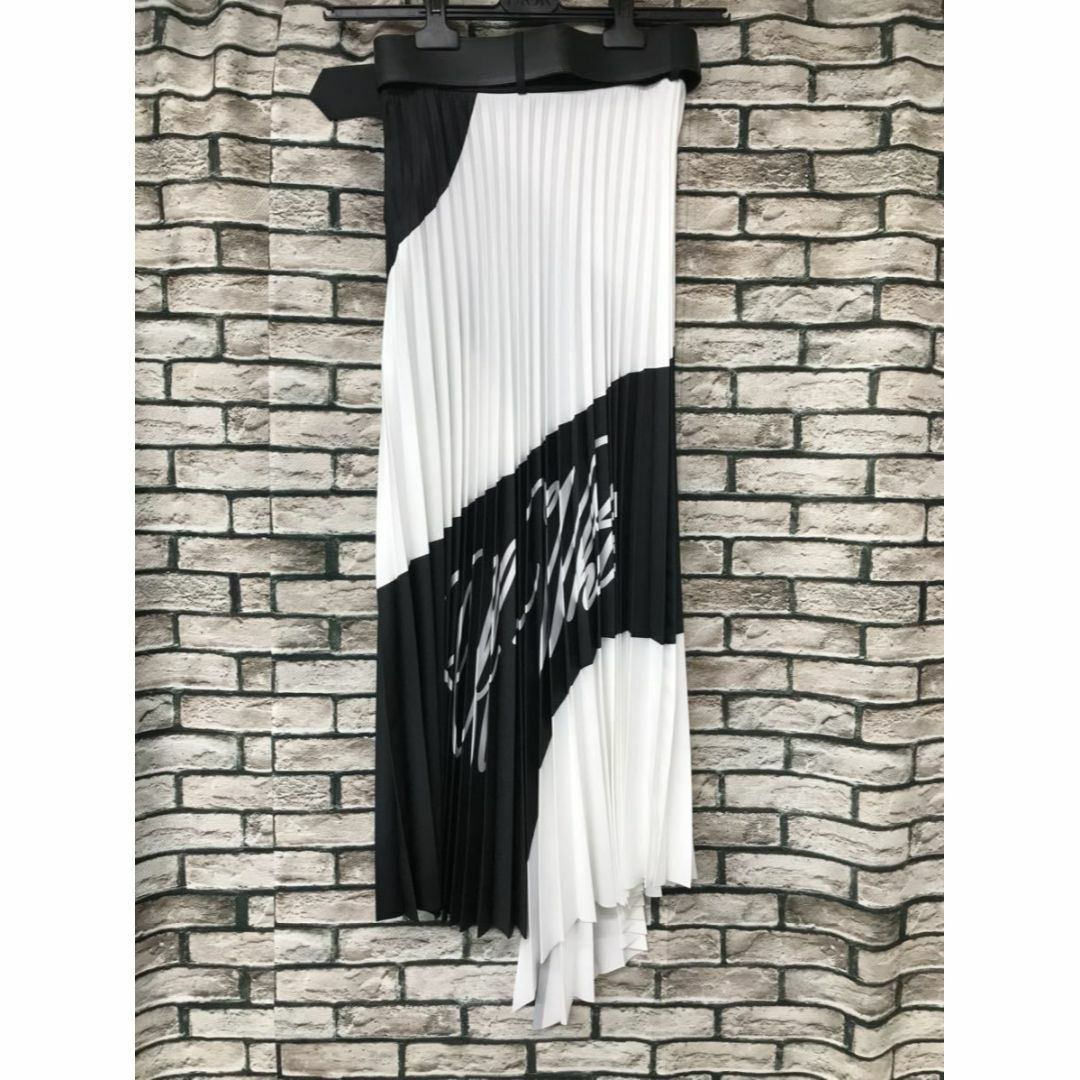 OFF-WHITE(オフホワイト)のOFF WHITE オフホワイト☆21AW バックロゴプリーツベルト付きスカート レディースのスカート(ロングスカート)の商品写真
