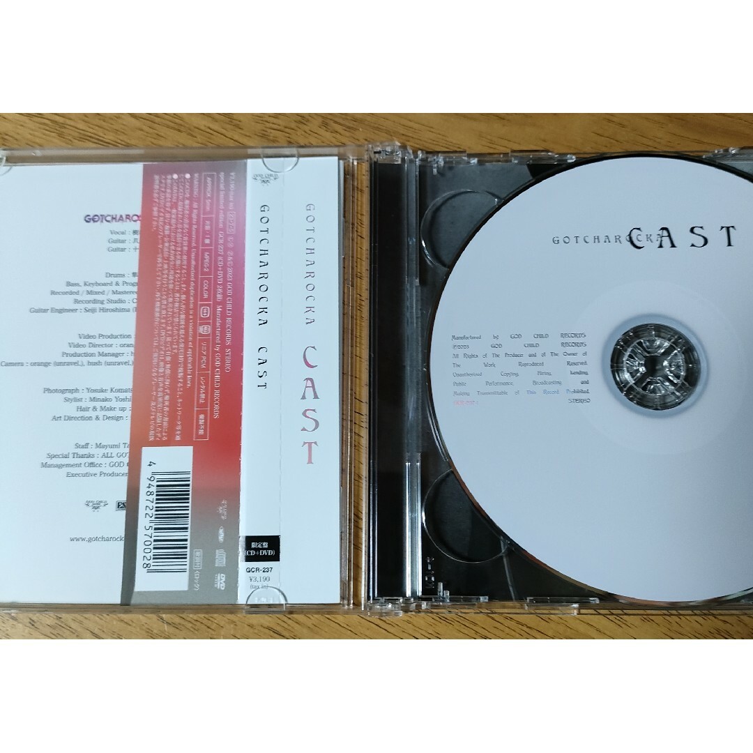 CAST［限定盤］（CD＋DVD） エンタメ/ホビーのCD(ポップス/ロック(邦楽))の商品写真