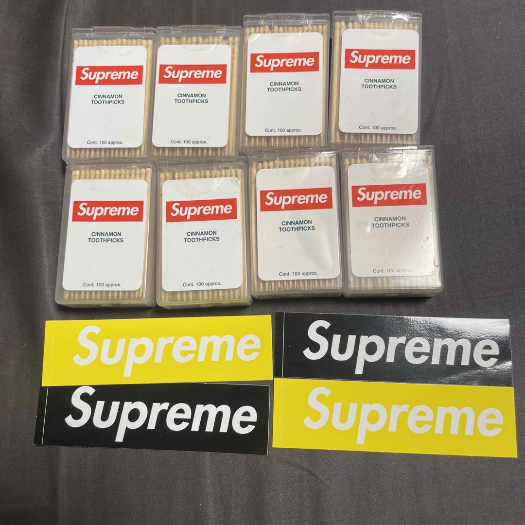 supreme 爪楊枝　ステッカー