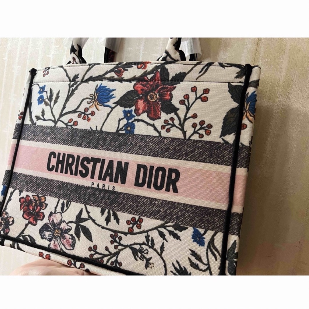 Christian Dior - Dior ディオール ブックトートバッグミディアムの