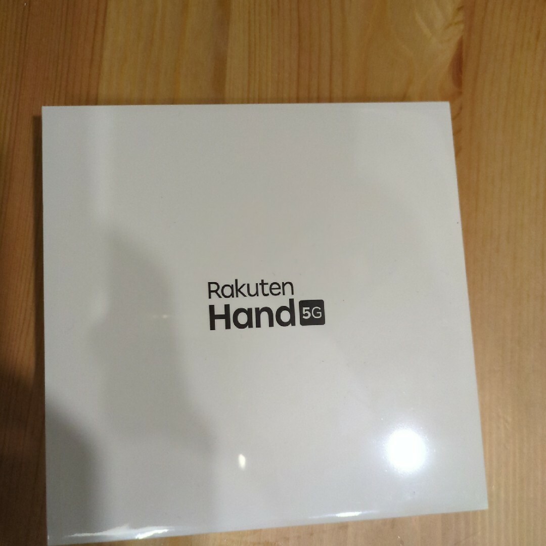 Rakuten Hand 5G P780 Red 赤 SIMフリー 未開封