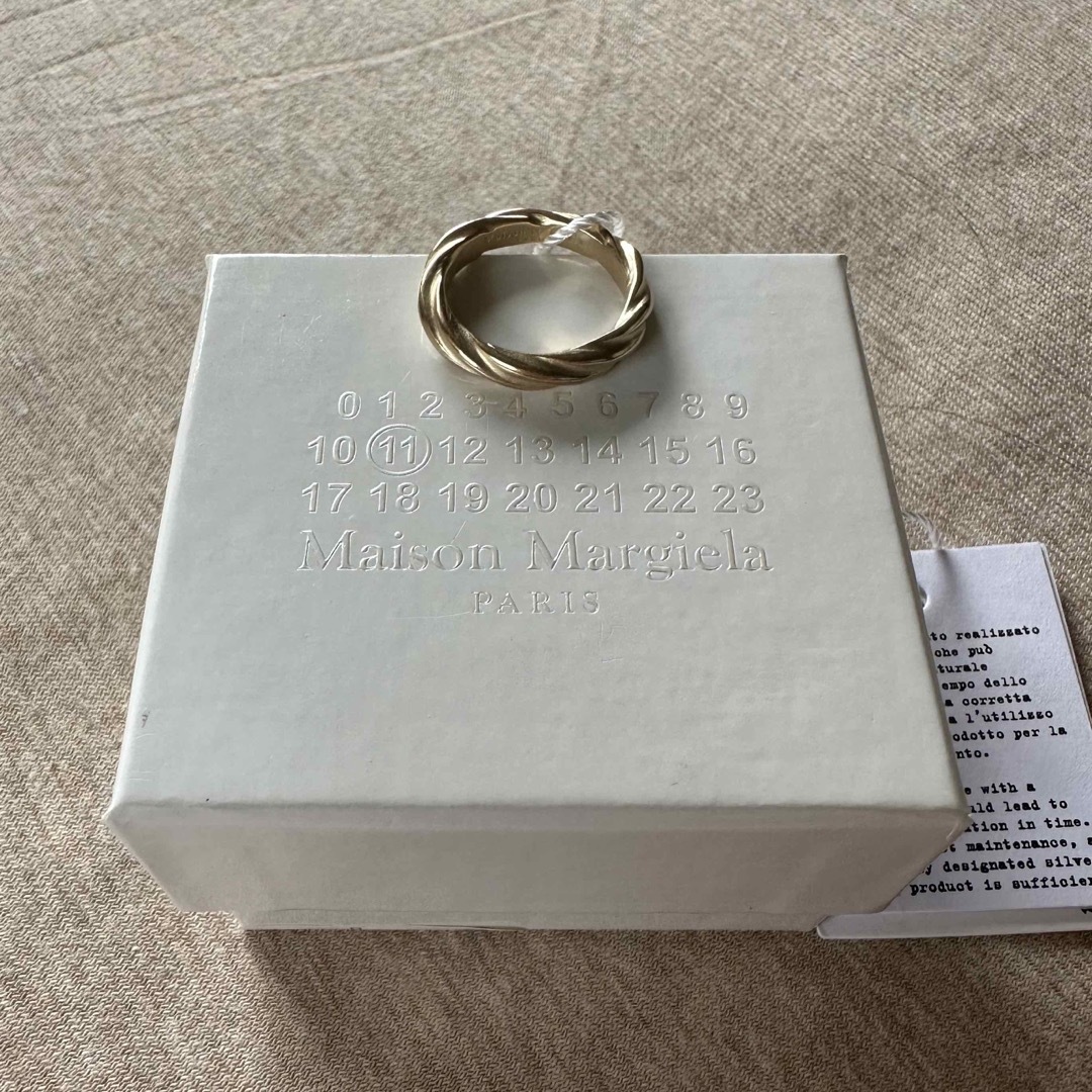 新品 MM6 メゾンマルジェラ リング 指輪 シルバー ロゴ刻印 16号サイズ