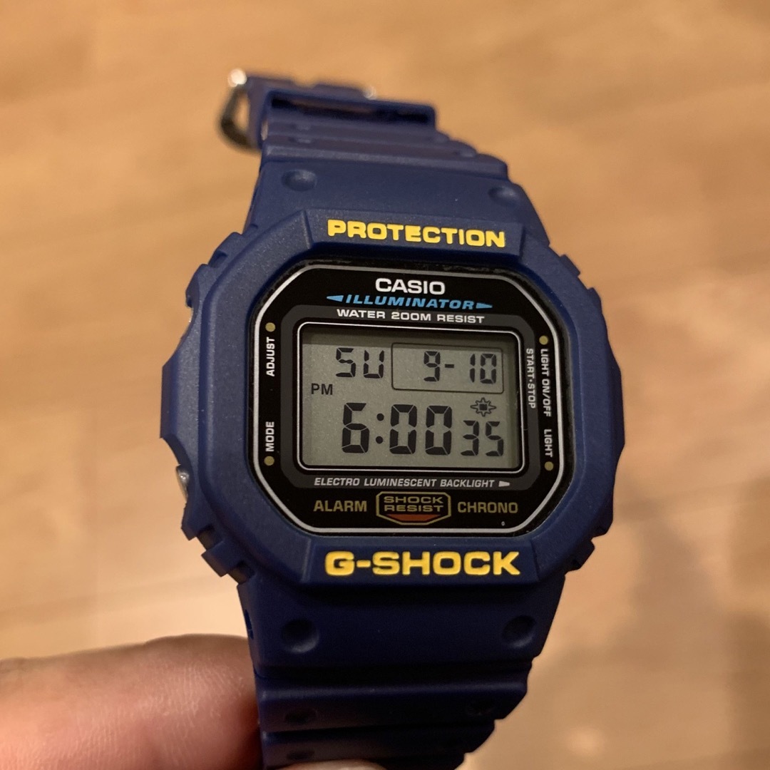 G-SHOCK(ジーショック)のCASIO G-SHOCK DW-5600E ブルースピードカスタム　青ネイビー メンズの時計(腕時計(デジタル))の商品写真