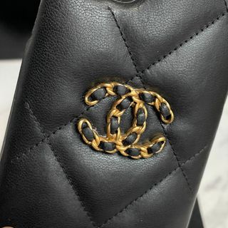 CHANEL - 【新作】 CHANEL シャネル ラムスキン マトラッセ iPhone