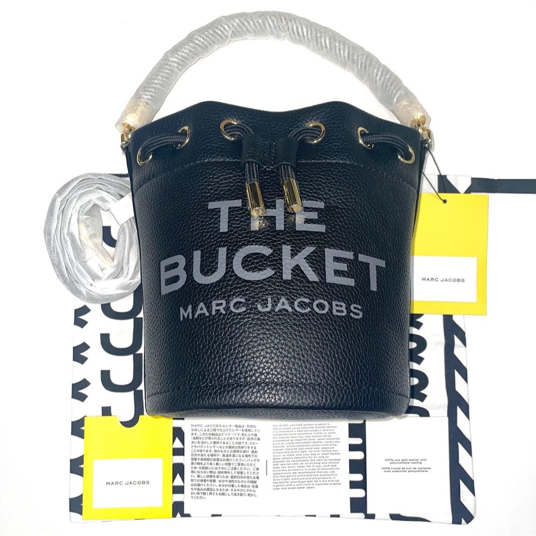 MARC JACOBS(マークジェイコブス)のMARC JACOBS LETHER BUCKETBAG (BLACK) レディースのバッグ(ハンドバッグ)の商品写真
