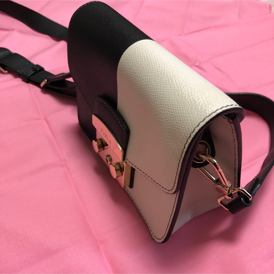 Furla(フルラ)の【極美品】フルラ メトロポリス ショルダーバッグ　ミニバッグ レディースのバッグ(ショルダーバッグ)の商品写真