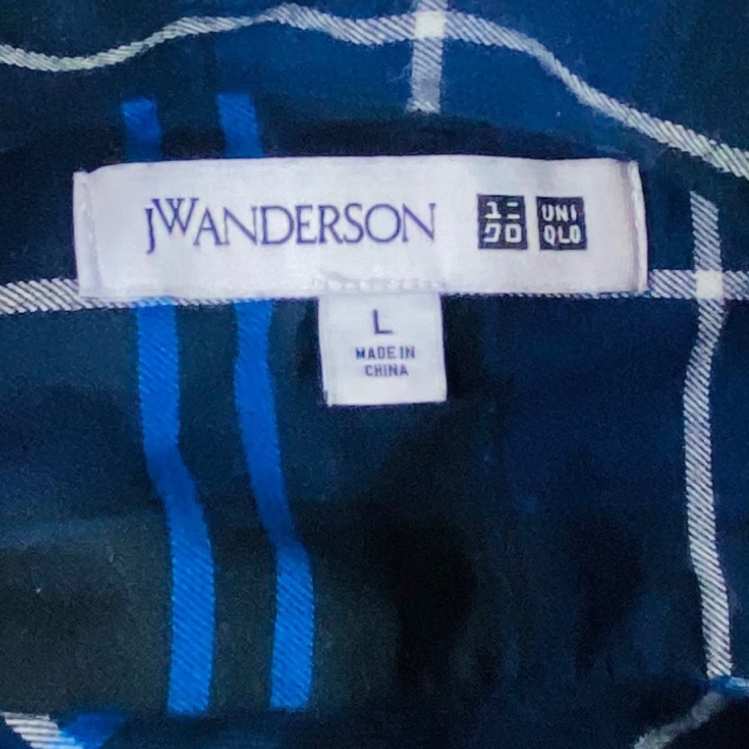 UNIQLO(ユニクロ)のユニクロ JW ANDERSON メンズ 長袖ドレスシャツ Lサイズチェック柄 メンズのトップス(シャツ)の商品写真