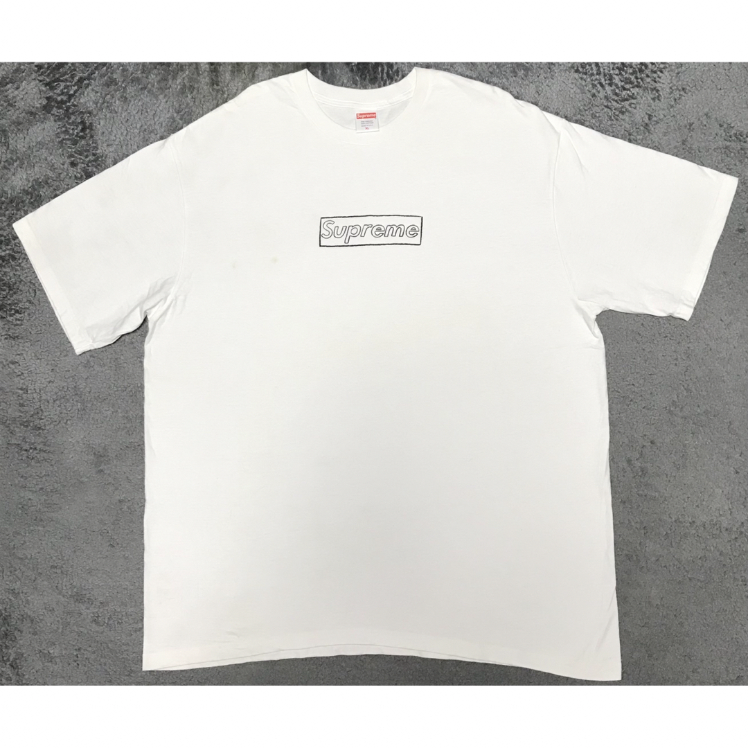 supreme kaws チョークboxロゴtシャツ