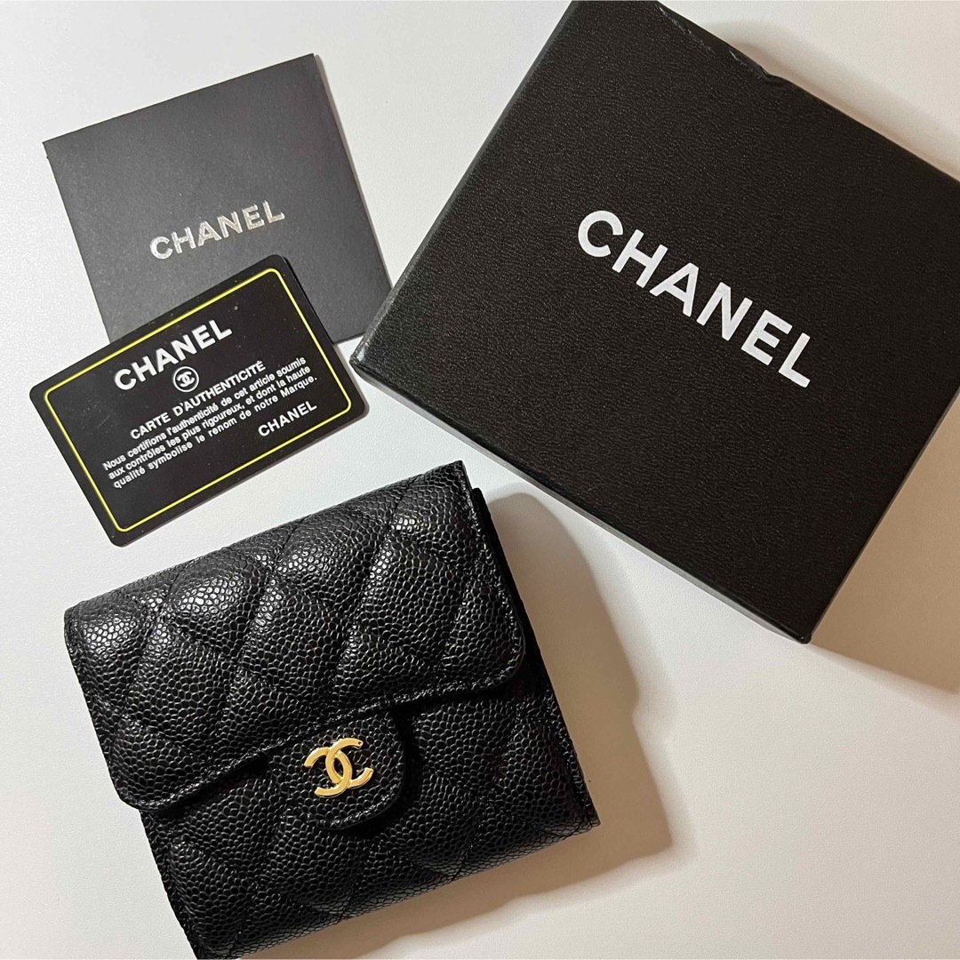 CHANEL 三つ折財布 コンパクト