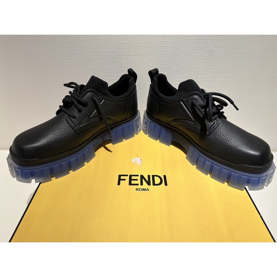 新品❗️ FENDI FFモチーフ カーフレザー ブラック
