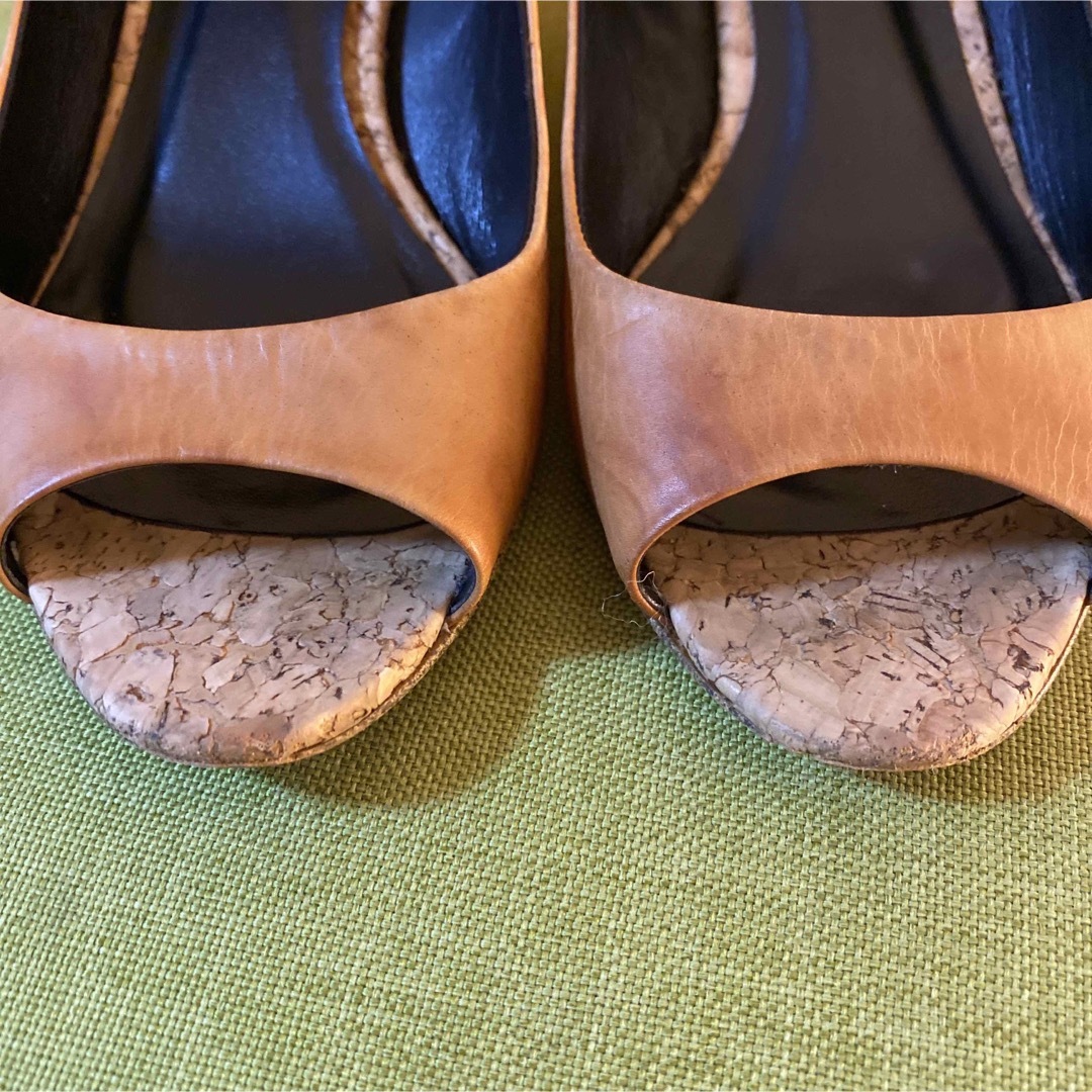 UNITED ARROWS(ユナイテッドアローズ)のユナイテッドアローズウェッジソールオープントーパンプス レディースの靴/シューズ(ハイヒール/パンプス)の商品写真