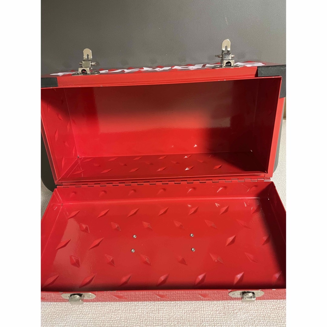 Supreme(シュプリーム)の最終値下げ！ Supreme Diamond Plate Tool Box  メンズのファッション小物(その他)の商品写真