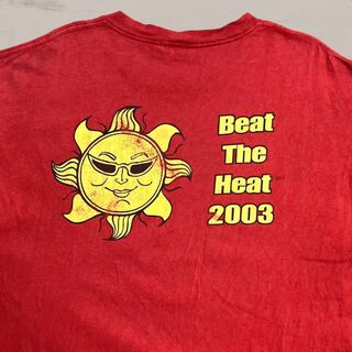 WUH ポケット Tシャツ 古着   赤 太陽　ビーチ　温暖化　ネタ(Tシャツ/カットソー(半袖/袖なし))