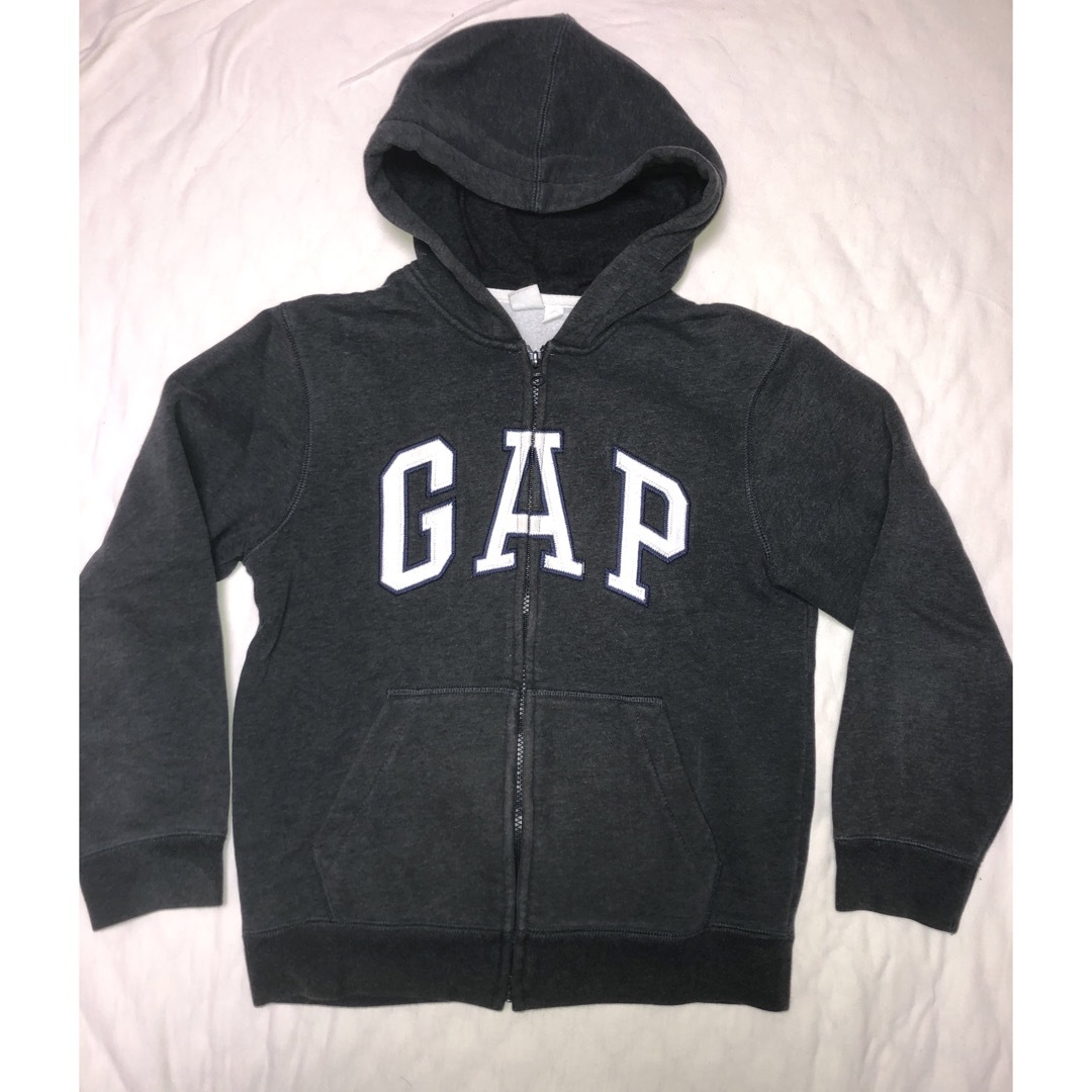 GAP Kids(ギャップキッズ)のGAP パーカー 子供用 キッズ/ベビー/マタニティのキッズ服男の子用(90cm~)(ジャケット/上着)の商品写真