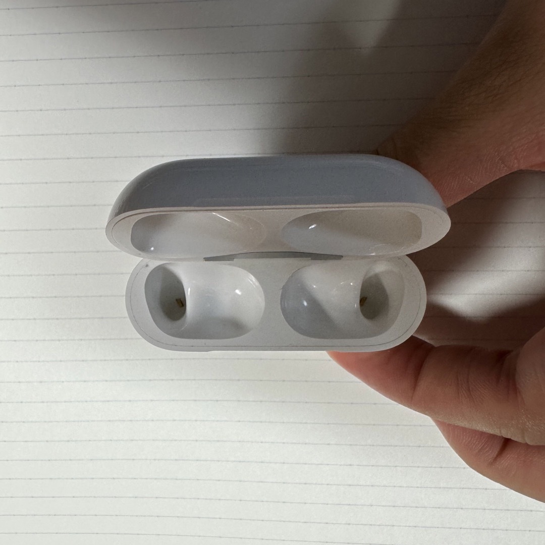 正規品］AirPods pro 2 第二世代 ケース アイポーズ プロ 充電器