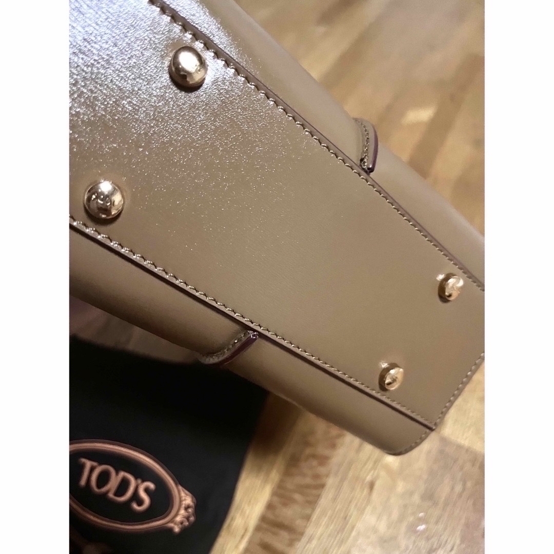 TOD'S(トッズ)の定価262900円TODS トッズ タイムレスショルダー付きレザーバッグ  レディースのバッグ(ショルダーバッグ)の商品写真