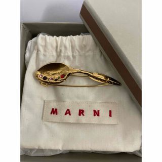 マルニ(Marni)のマルニ　ブローチ　新品(ブローチ/コサージュ)