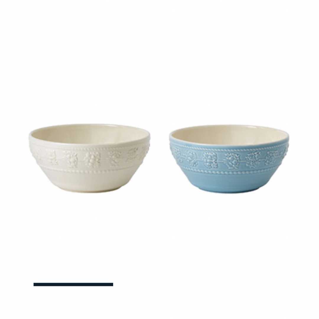 WEDGWOOD(ウェッジウッド)の【送料無料】新品未使用　WEDGWOOD フェスティビティ ペアボール15cm  インテリア/住まい/日用品のキッチン/食器(食器)の商品写真