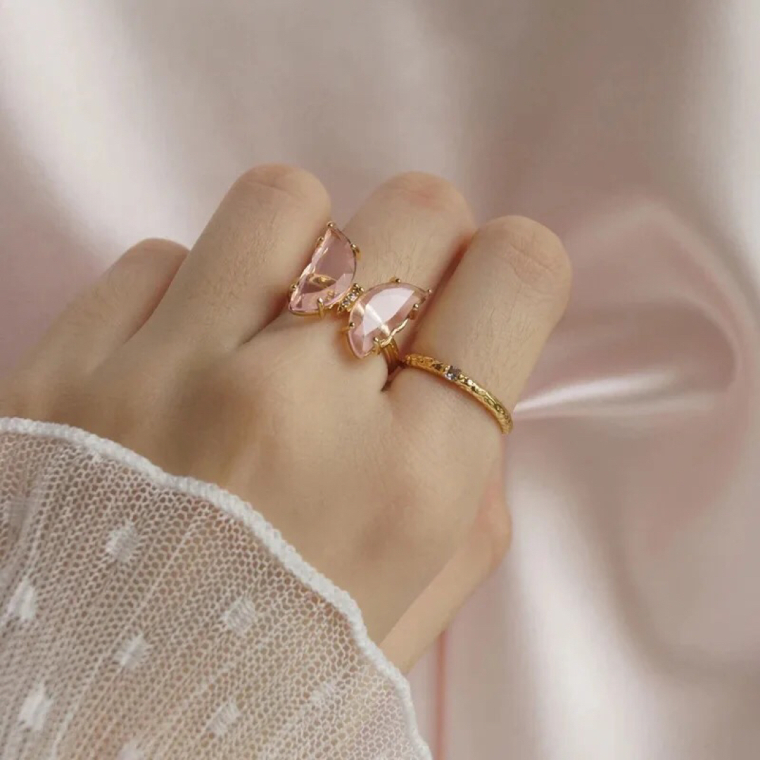DEUXIEME CLASSE(ドゥーズィエムクラス)の【新品】butterfly shimmer ring / puff pink レディースのアクセサリー(リング(指輪))の商品写真