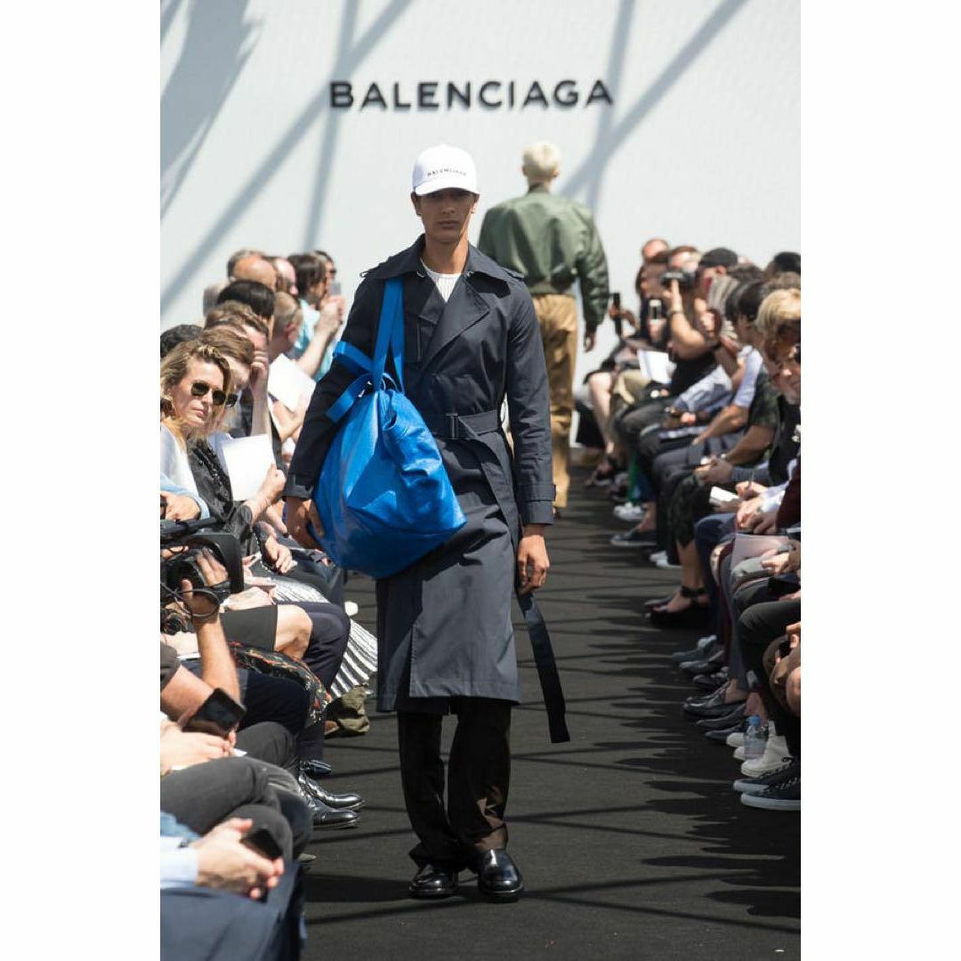 【極美品】BALENCIAGA バレンシアガ　17ss スリムトレンチコート