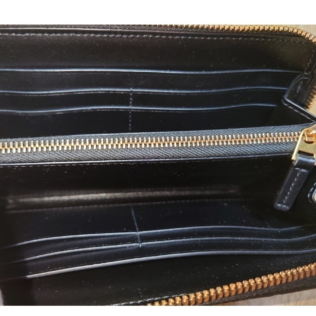 Bottega Veneta(ボッテガヴェネタ)のボッテガヴェネタ　ブラック長財布 レディースのファッション小物(財布)の商品写真
