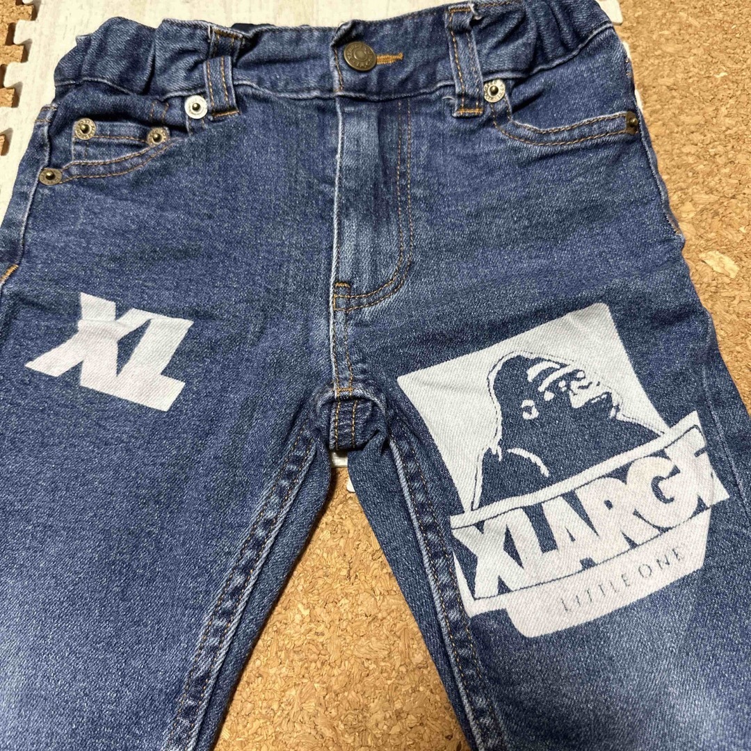 XLARGE(エクストララージ)のエクストララージ　デニム　パンツ キッズ/ベビー/マタニティのキッズ服男の子用(90cm~)(パンツ/スパッツ)の商品写真