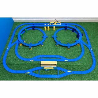 プラレール まとめ売り 大量 陸橋 駅 立体 レイアウト(鉄道模型)
