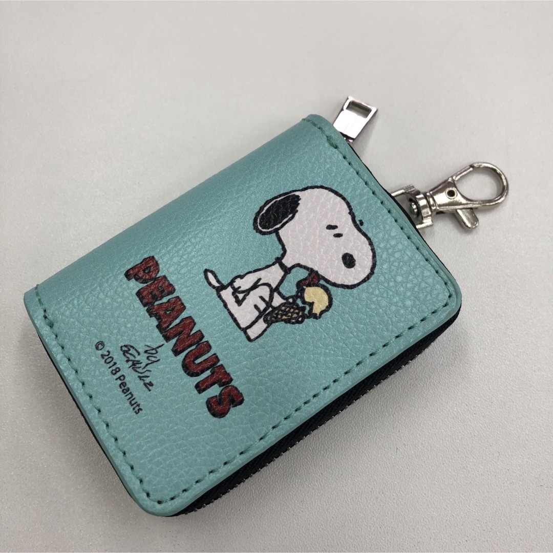 SNOOPY(スヌーピー)の新品 スヌーピー スマートキーケース ブルー SN163 キーホルダー レディースのファッション小物(キーケース)の商品写真