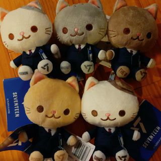 セブンティーン(SEVENTEEN)の新品☆seventeen ぬいぐるみ　ネコ　(=^・^=)　猫(アイドルグッズ)