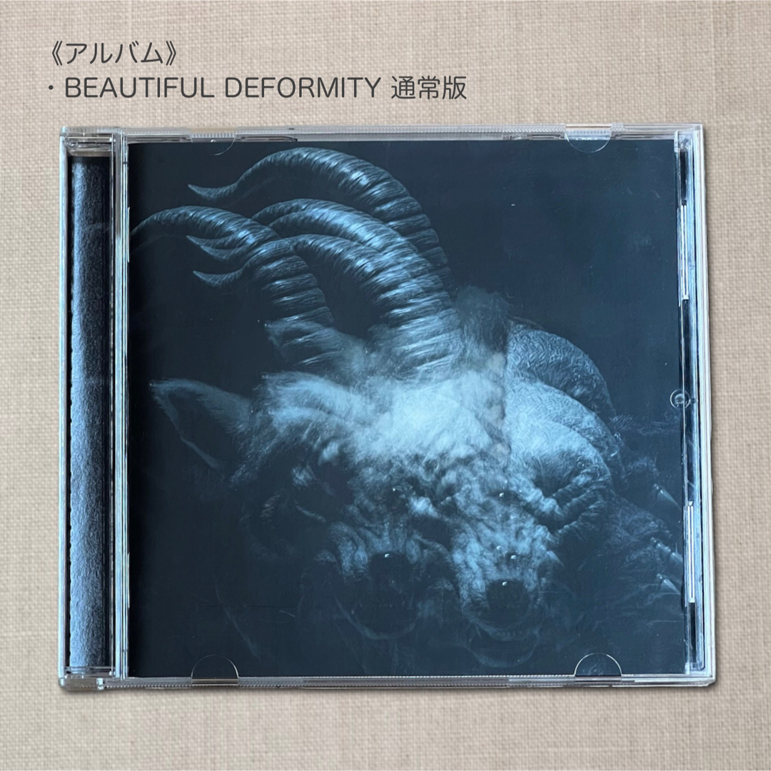 【大量まとめ売り】激レア！ the GazettE ガゼット CD等 160点超 エンタメ/ホビーのタレントグッズ(ミュージシャン)の商品写真