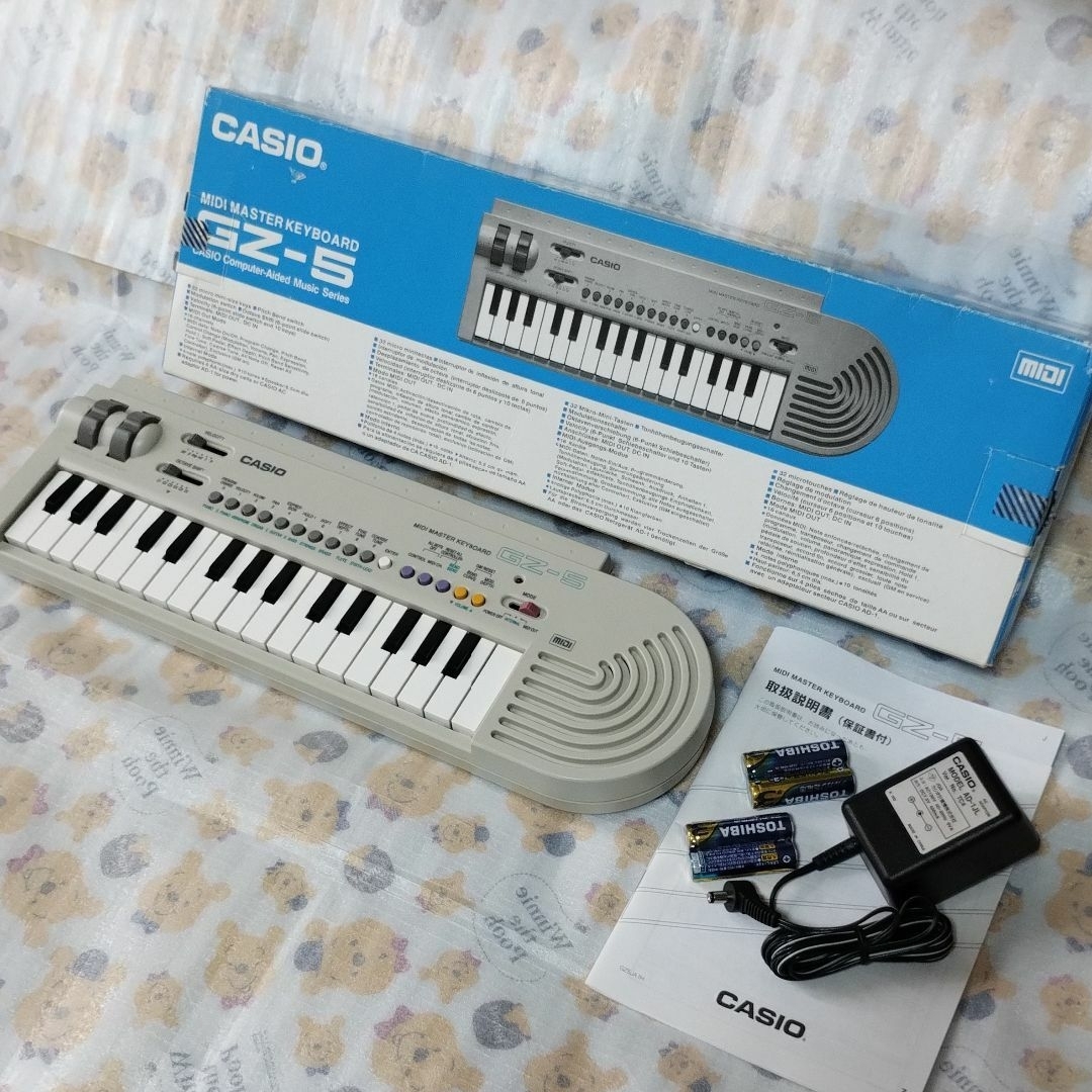 CASIO・音源内蔵・MIDIキーボード 「GZ-5」取扱説明書＆アダプター付き