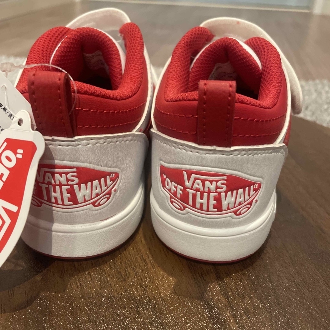 VANS(ヴァンズ)のvansシューズ キッズ/ベビー/マタニティのキッズ靴/シューズ(15cm~)(スニーカー)の商品写真