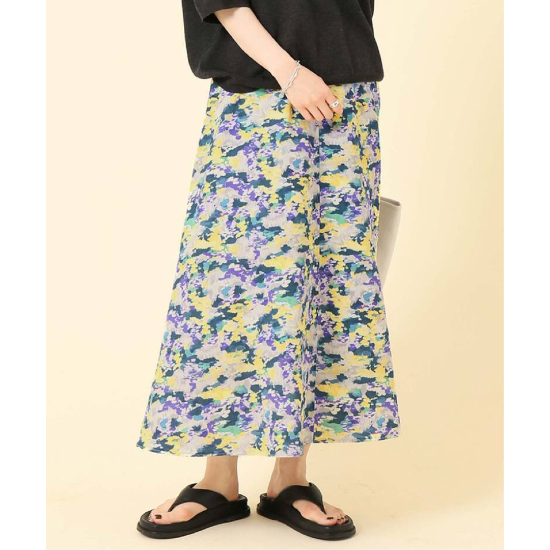 IENA(イエナ)の最終値下げ　IENA フラワーコットンピケフレアスカート レディースのスカート(ひざ丈スカート)の商品写真