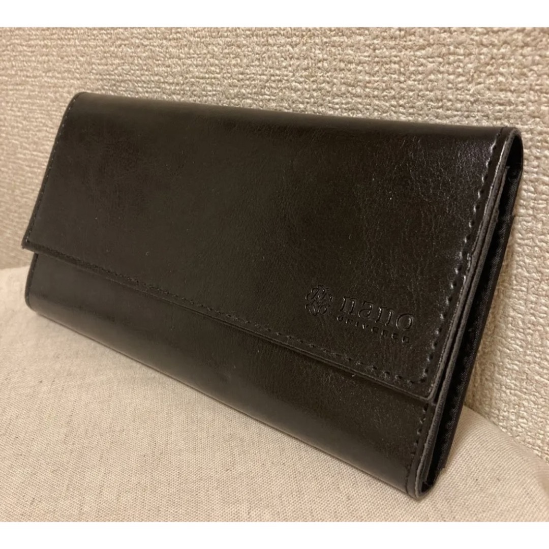 ナノユニバースの長財布です。限界価格です。