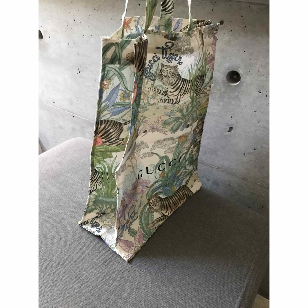 GUCCI グッチ 限定ノベルティ 虎柄 タイガー柄エコバッグ トートバッグ