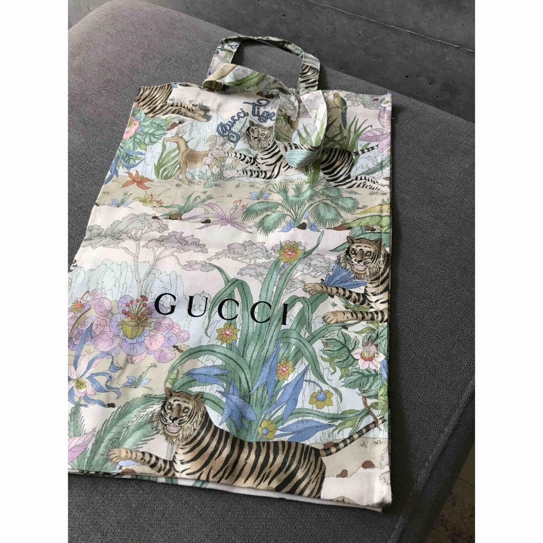 GUCCI グッチ 限定ノベルティ 虎柄 タイガー柄エコバッグ トートバッグ