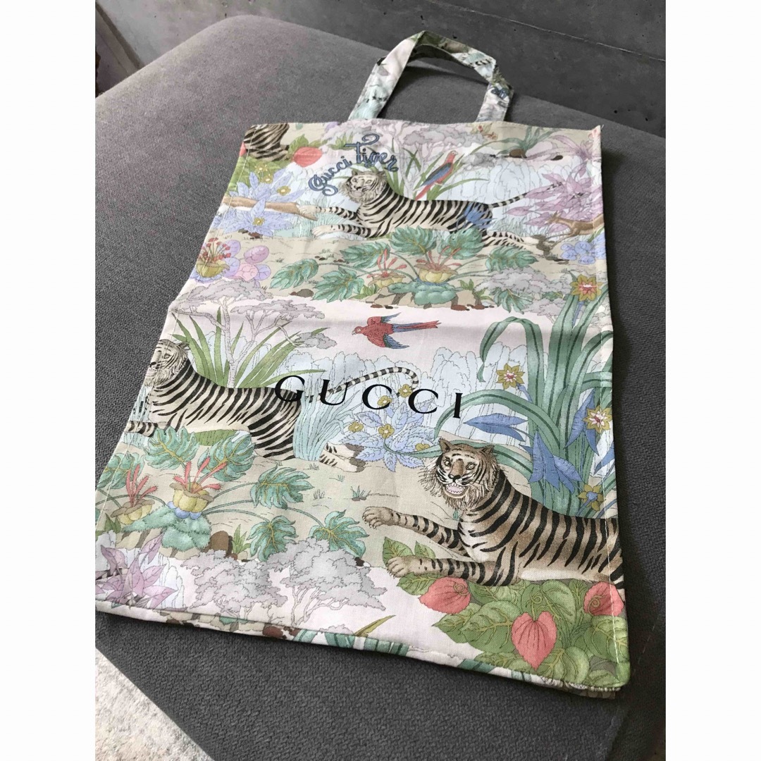 GUCCI グッチ 限定ノベルティ 虎柄 タイガー柄エコバッグ トートバッグ