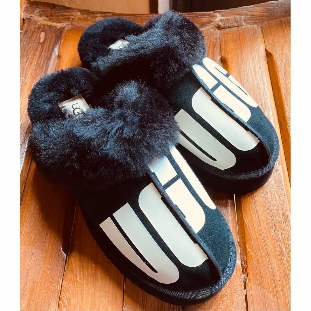 UGG - お値下✨激レア✨でかロゴ✨25⇒24~✨展示品✨UGG