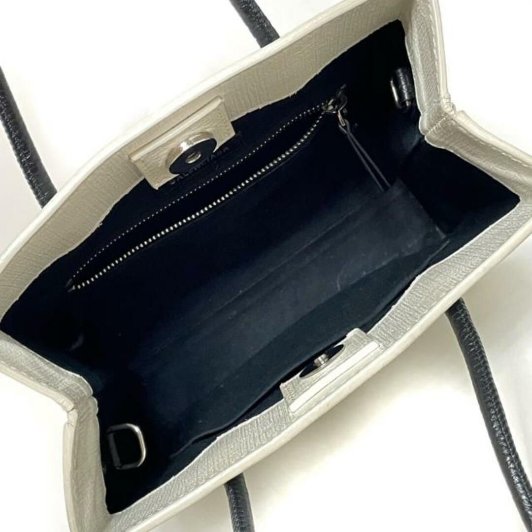 Balenciaga - バレンシアガ トートバッグ 597858 白×黒の通販 by