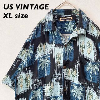 US古着　アロハシャツ　ハワイアン　半袖　総柄　アート　ヤシの木　男女兼用　XL(シャツ)