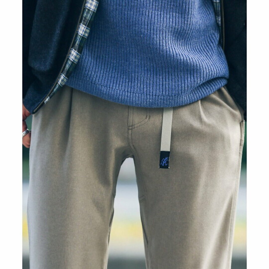 Sonny Label(サニーレーベル)の【グレージュ】『別注』GRAMICCI EASYCARE 1TUCK PANTS メンズのパンツ(その他)の商品写真