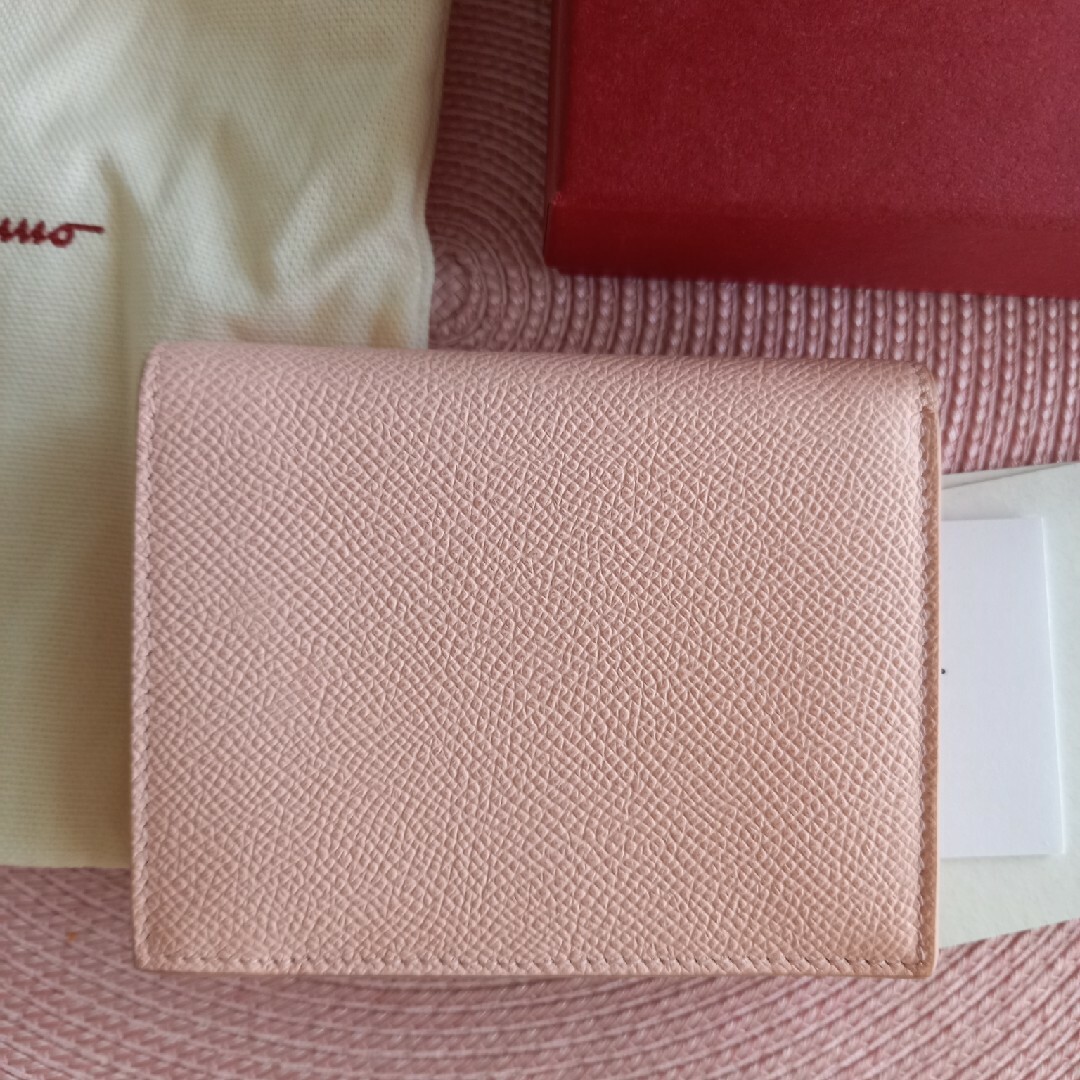 美品♡Ferragamo♡2つ折り財布♡ピンク♡リボン‥.*。.:＊